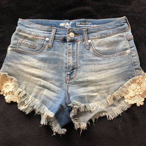 Denim shorts, size 2/26, scallop lace detail